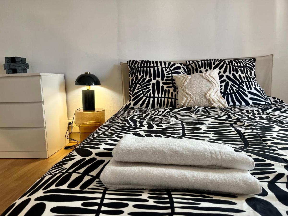 Suite Jason Villeurbanne Luaran gambar