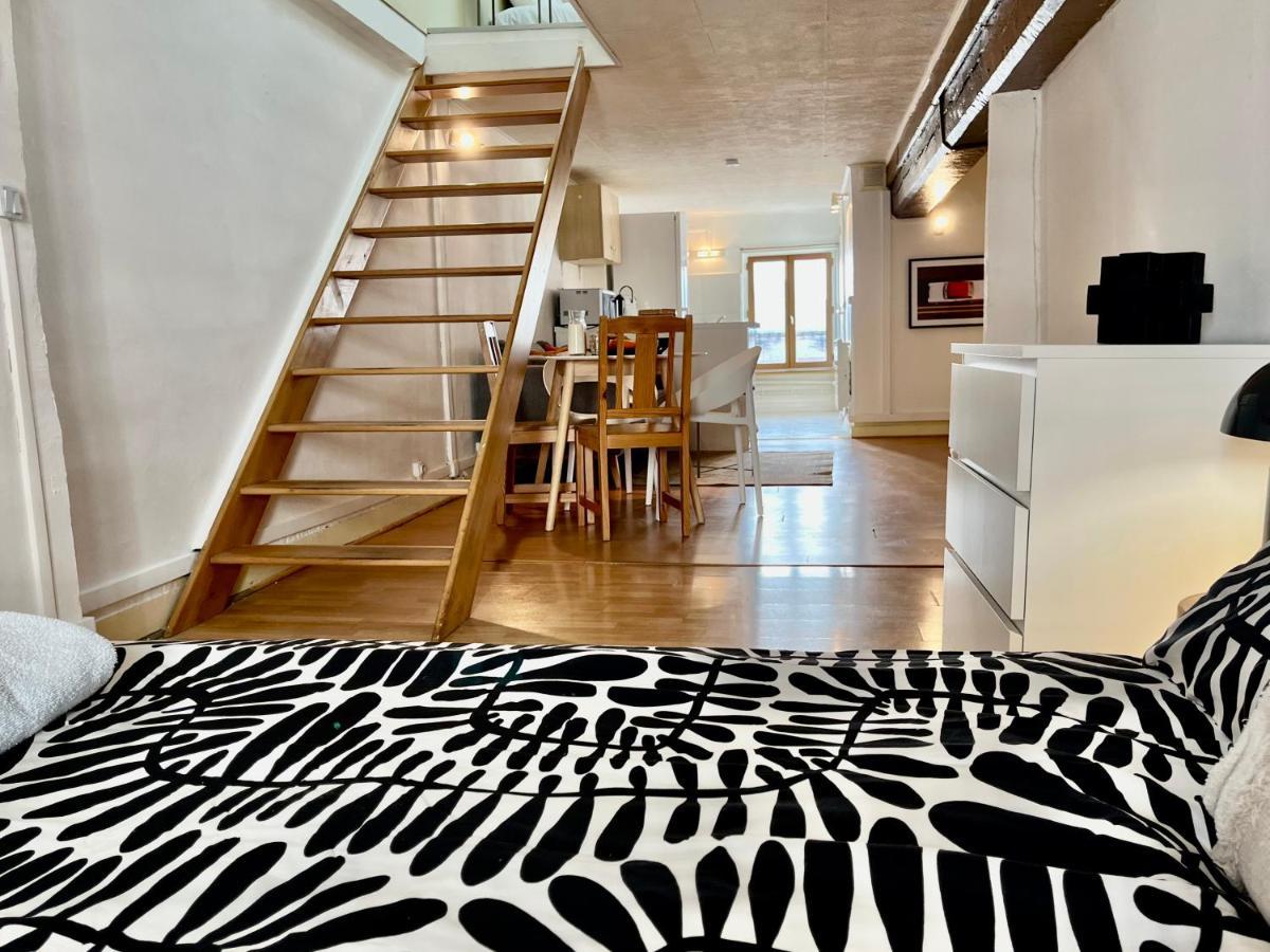 Suite Jason Villeurbanne Luaran gambar